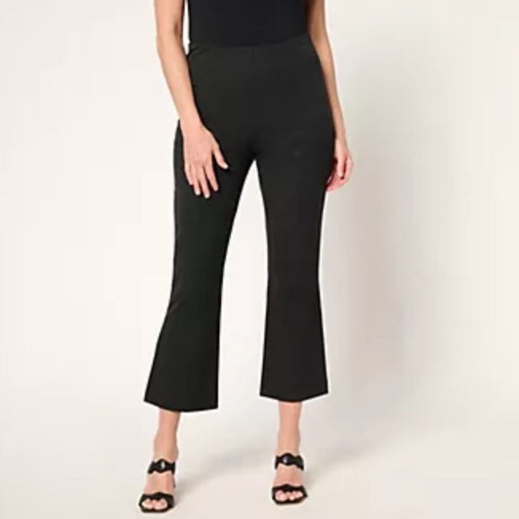 Isaac Mizrahi Pants - Isaac Mizrahi 24/7 Bootcut Cropped black pants Sz 16